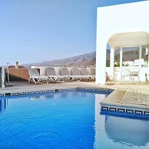 Beautiful - 4 Bedrooms, Heated Pool, Fibre Net, 2 Priv Car Park Places, Tv Channels Costa Adeje (Tenerife)